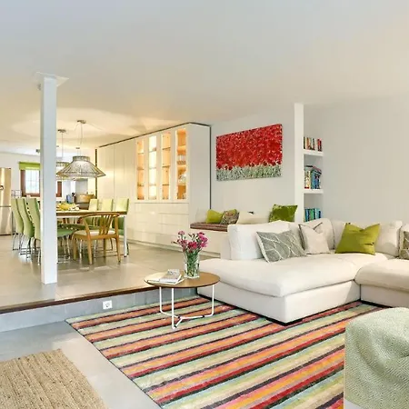 Semesterbostad Casa Hill *