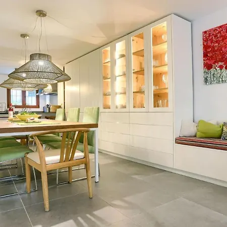 Semesterbostad Casa Hill